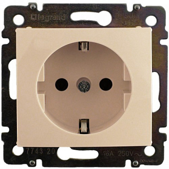 Розетка электрическая Legrand Valena с заземлением (слоновая кость)   774320  Розетка электрическая Legrand Valena с заземлением (слоновая кость)   774320